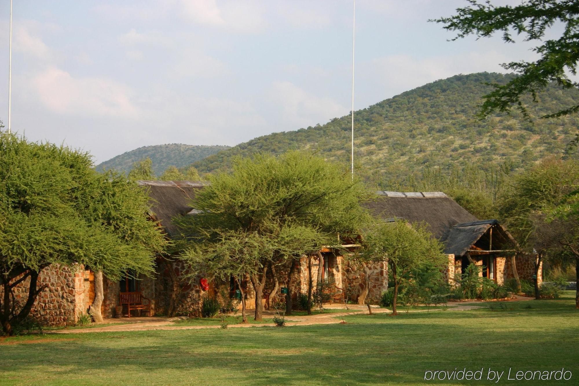 Kedar Heritage Lodge, Conference Centre & Spa Phokeng Экстерьер фото